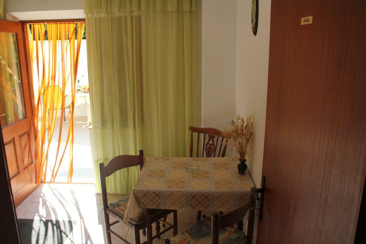 App Dujmovic Apartment Supetar Luaran gambar