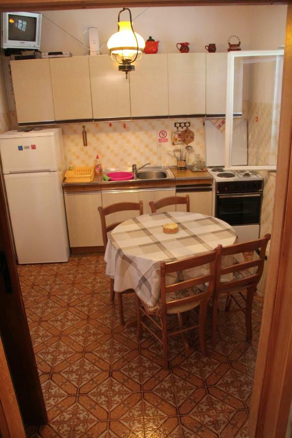 App Dujmovic Apartment Supetar Luaran gambar